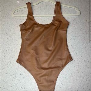NWT SKIMS WET JERSEY BODYSUIT